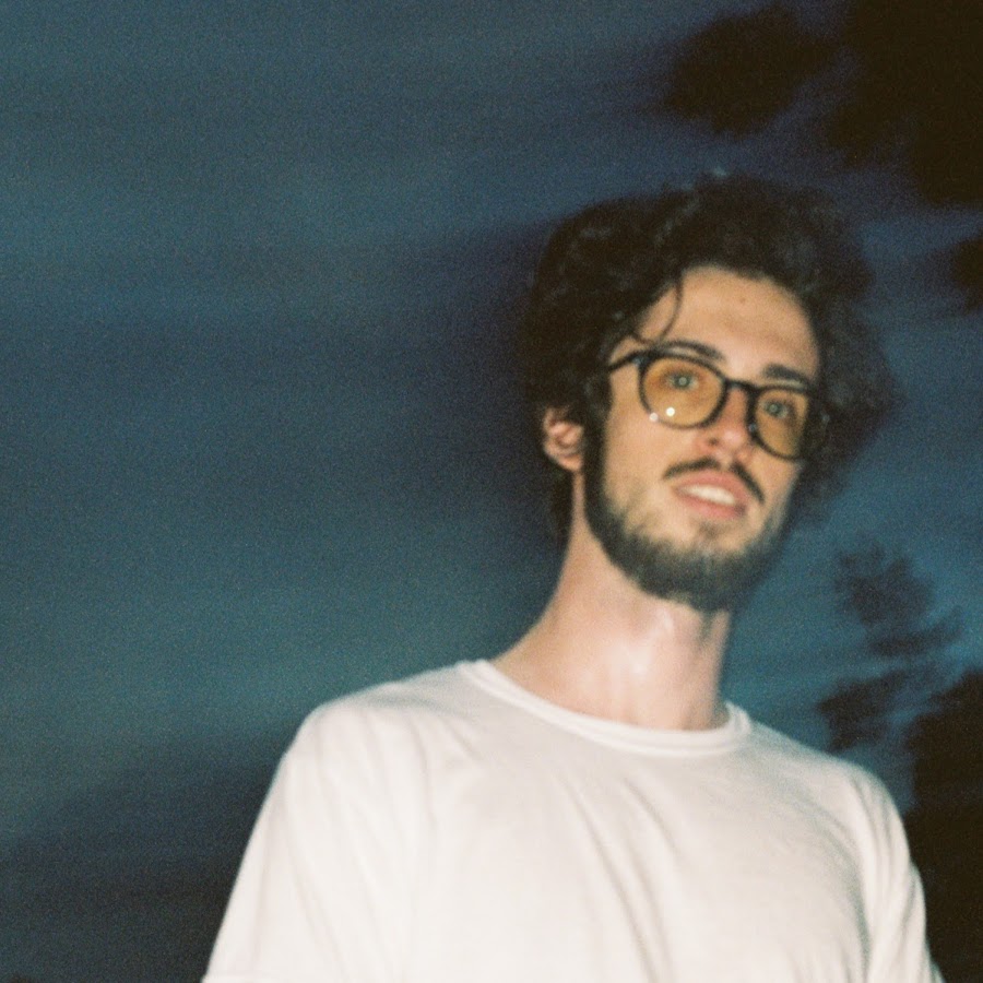 HMLYN Records > Zach Paradis
